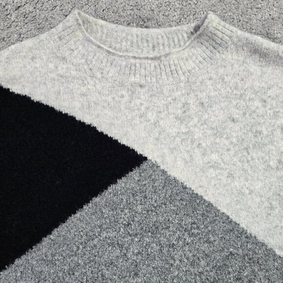 J. Crew Merino Wool Blend Gray Black Colorblock Mockneck Sweater Soft Cozy BV340 - Picture 4 of 9